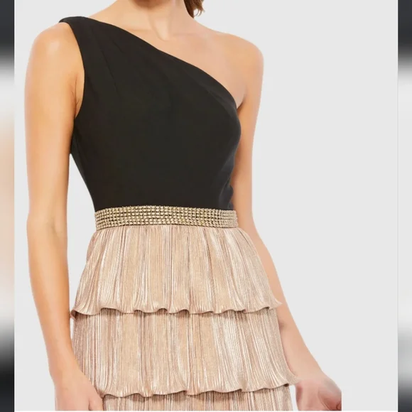 Mac Duggal Ieena Gold & Black One Shoulder Tiered Ruffle Maxi Gown - Picture 6 of 12